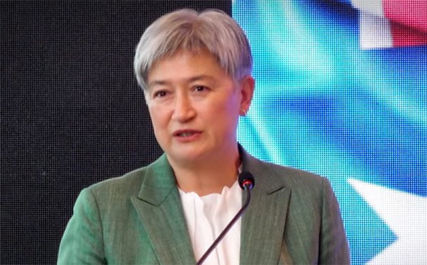 澳大利亚外交部长黄英贤 视频截图