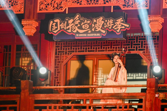 2025年7月15日，上海豫园，“星河夜宴”音乐会揭开“豫园夏日奇幻夜-国创豫宙漫游季”的序幕。澎湃新闻记者 朱伟辉 图