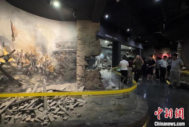 马鞍山村红色旅游受到游客欢迎。 郭佳 摄