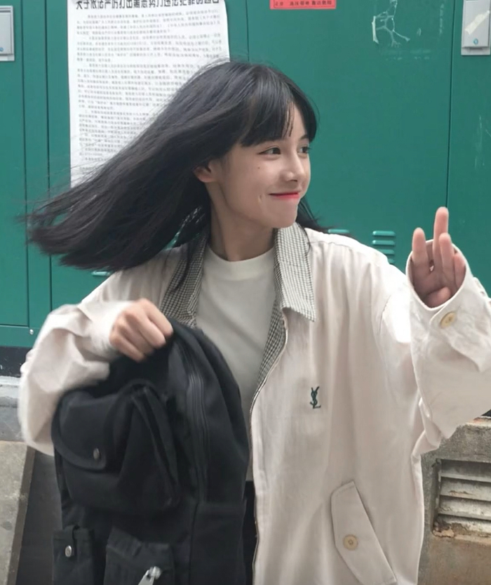 来源 | @黑黑草梅、江南都市报、荆楚网