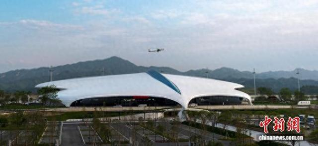 2025年4月，浙江丽水机场成功验证试飞。雷宁 摄