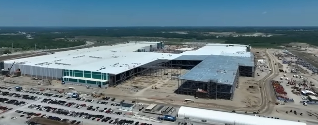 松下在美国的电动汽车电池工厂 视频截图 