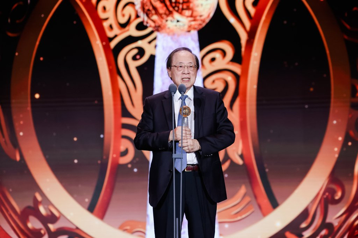 姚期智院士发表获奖感言