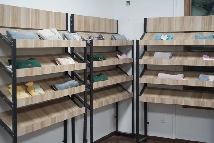 孙鑫磊所在公司早期主营热水袋、电风扇等小家电