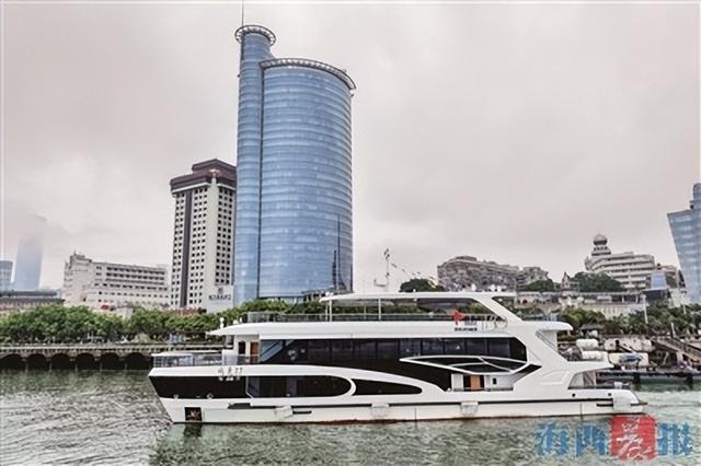 明天即将在和平码头首航的“屿见77”。“屿见·厦门海上游”供图