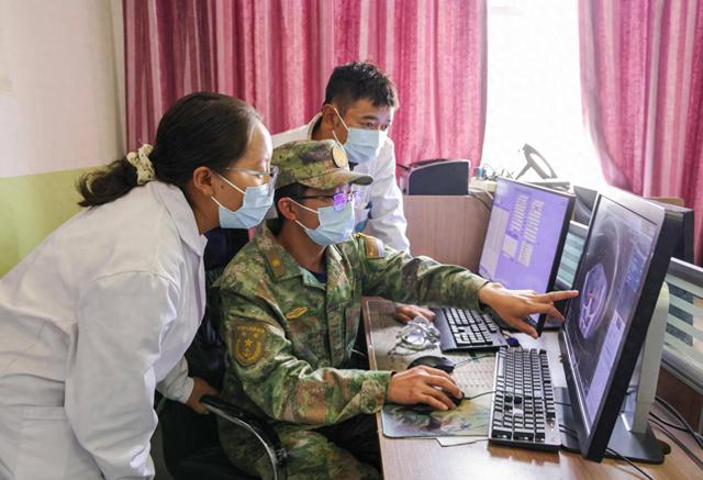 25载坚守！海军特色医学中心援藏医疗队持续为藏区群众健康护航