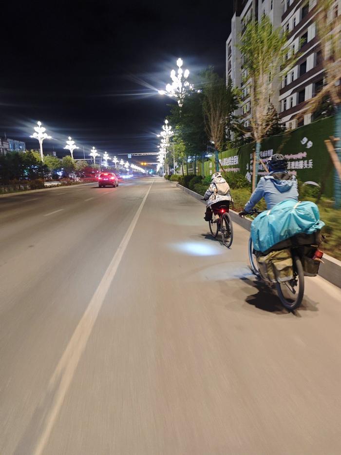 骑行路上