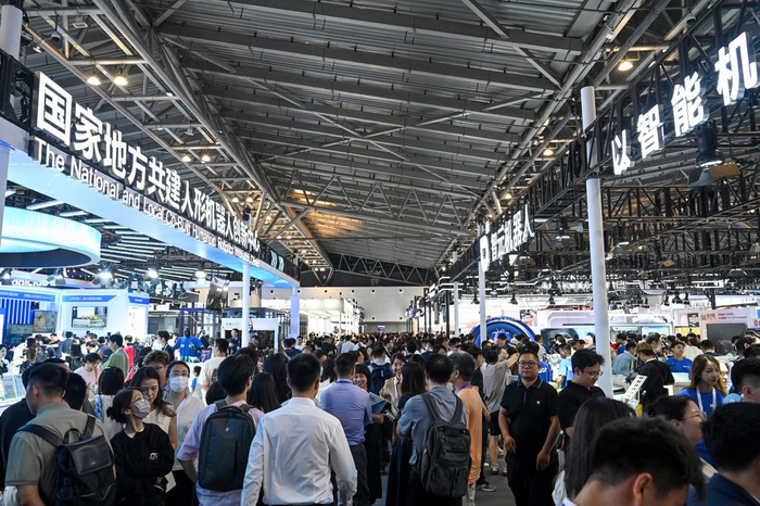 2025年7月26日，上海世博展览馆，展会现场。澎湃新闻记者 朱伟辉 图