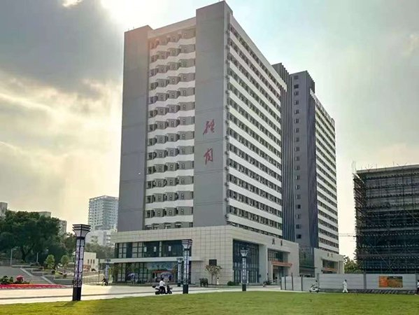 广东财经大学33栋研究生公寓。广东财经大学公众号