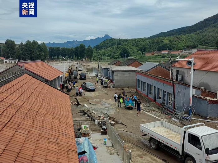 河北滦平县马营子乡救援道路已抢通