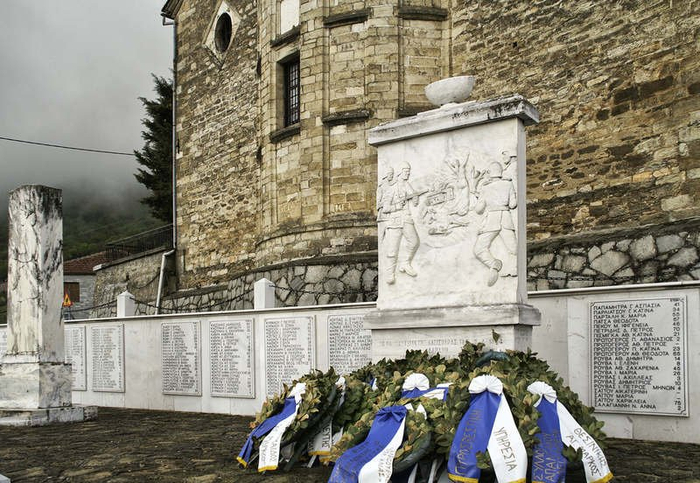 克里苏拉惨案纪念碑