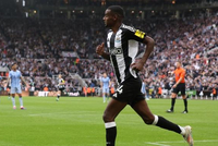 回声报：伊萨克转会9月前仍有转机，纽卡要价1.5亿镑堪比姆巴佩