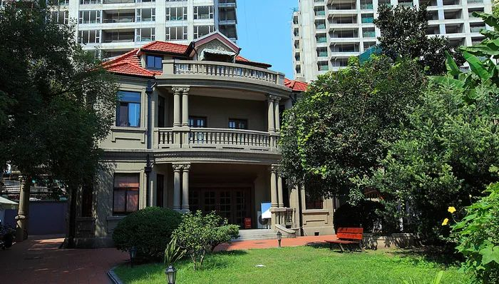 图片来源：视觉中国 上海历史建筑愚园路532弄柳林别业