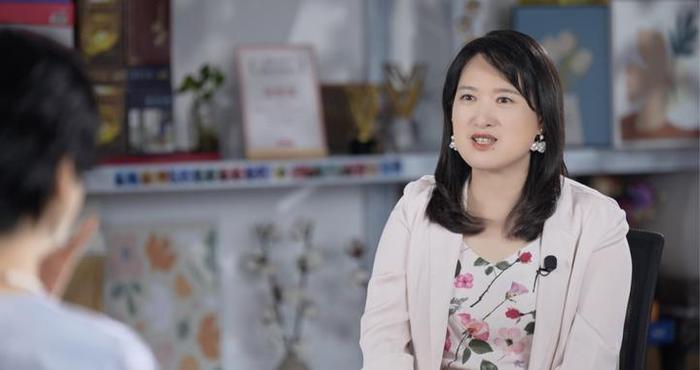 年轻人脱单为何这么难？沈奕斐:爱情需要学习 幸福也需要练习|专访