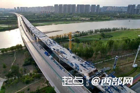 合龙现场