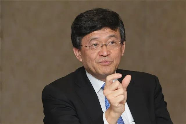 突发!特朗普要求 intel CEO 陈立武:必须立即辞职__财经头条__新浪财经