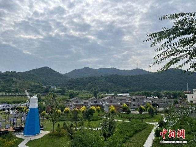 图为弓阳新村。范丽芳 摄
