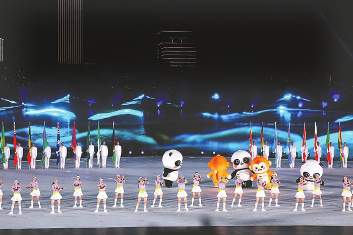 成都世运会开幕式在天府新区秦皇湖畔天府之檐举行。图为开幕式现场。 每经记者 张健 摄