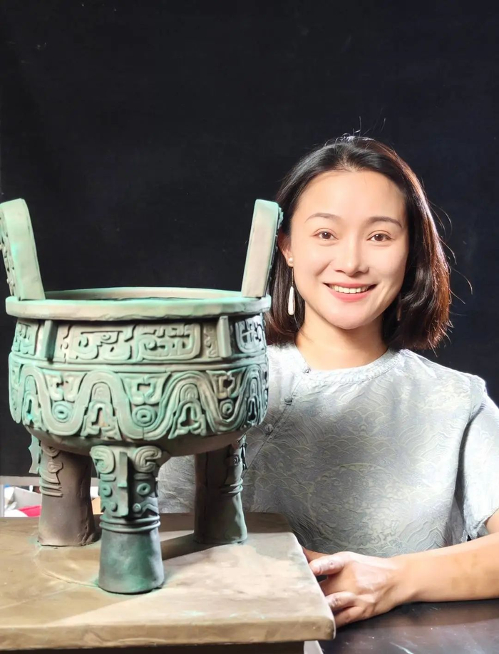 邹明磊用甜品复刻大克鼎