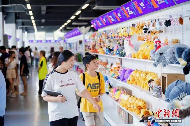 8月8日，第十五届中国国际影视动漫版权保护和贸易博览会在东莞市石排镇开幕，图为展会现场。东莞市委宣传部供图