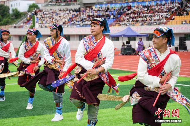 图为活动现场的舞蹈表演。常海云供图