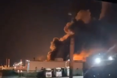 乌军称袭击俄萨拉托夫州一供给俄军的炼油厂_财经头条