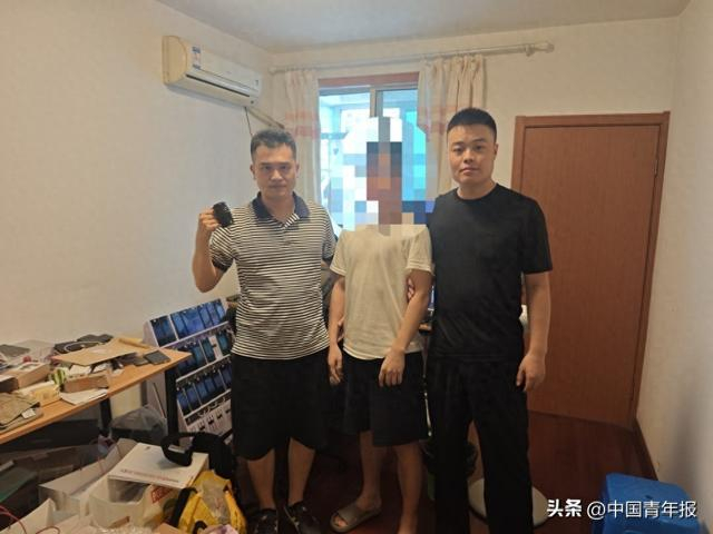 犯罪分子被抓获 上海市公安局供图