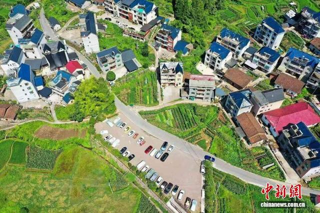 遂昌县高坪乡箍桶坵村 。 章建辉 摄