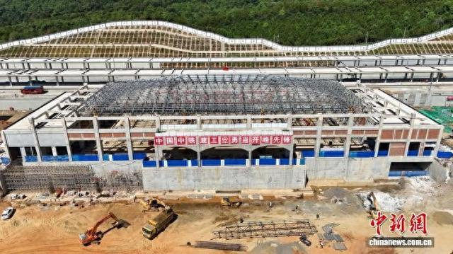 图为昌九高铁庐山南站项目施工现场。周发广 摄