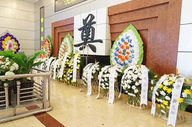 《说文解字》第990课：葬礼上常见的“奠”字，究竟是啥意思？|释名·释丧制|集韵·径韵|周礼·地官·贾师|玉篇·丌部|广雅·释言_新浪新闻
