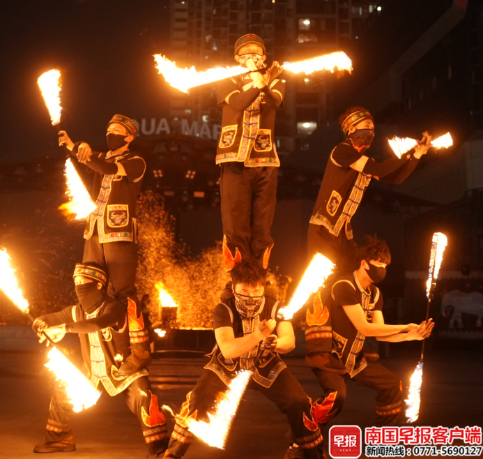 ▲火秀表演。水漾市集供图