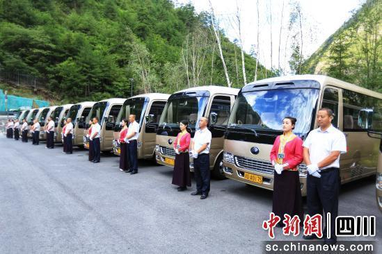 九寨沟景区为接待游客做好准备。 九寨沟风景名胜区 供图