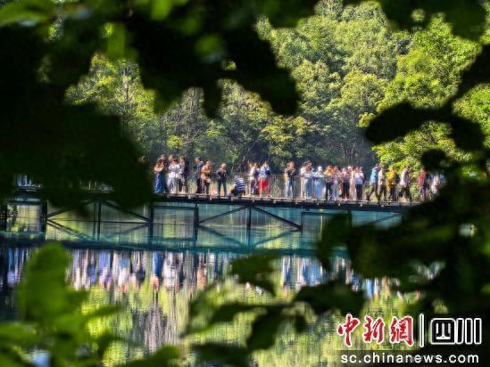 九寨沟景区。 九寨沟风景名胜区管理局 供图
