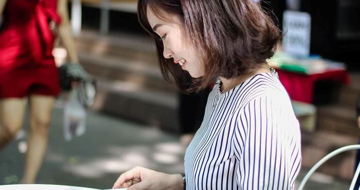 内向自卑小镇女生，通过写作将自己重养一遍