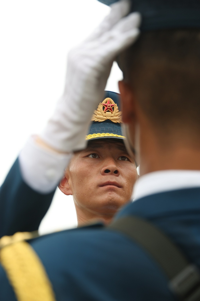 参阅队员在进行训练。 中新社记者 蒋启明 摄