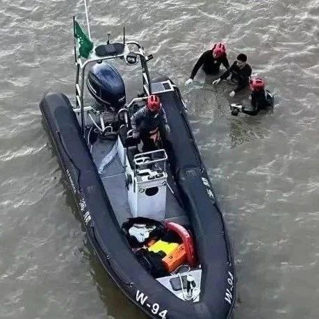 36岁内地男子靠“水下推进器”偷渡至澳门，被海关抓个正着，获刑4个月