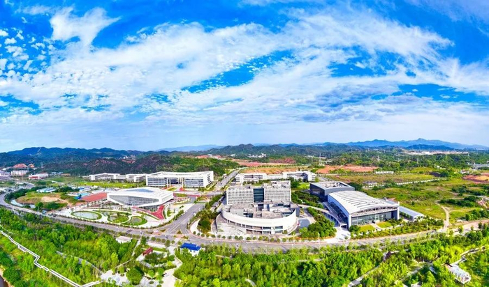 ▲中国科学院赣江创新研究院园区航拍全景（来源：客家新闻网）