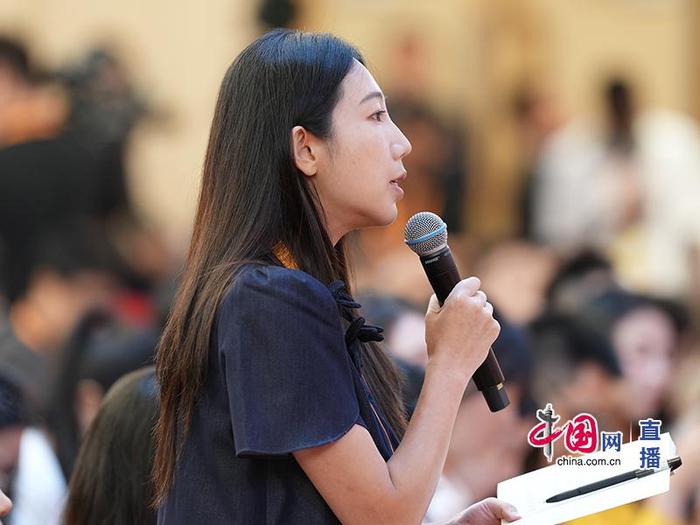 中新社记者提问 图源:中国网