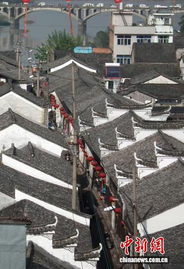 佛堂老街重修后的局部面貌。 佛堂供销社 供图