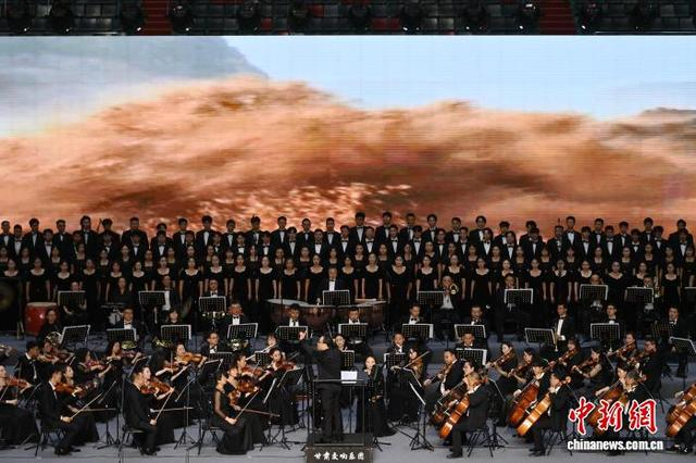 图为音乐会现场。中新社记者 九美旦增 摄