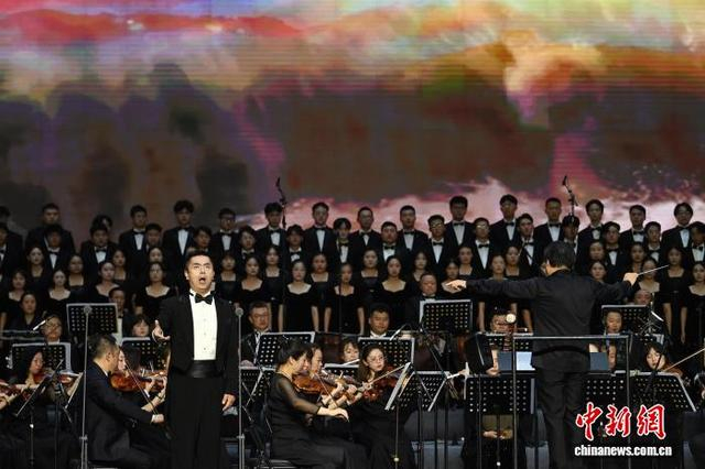 图为音乐会现场。中新社记者 九美旦增 摄