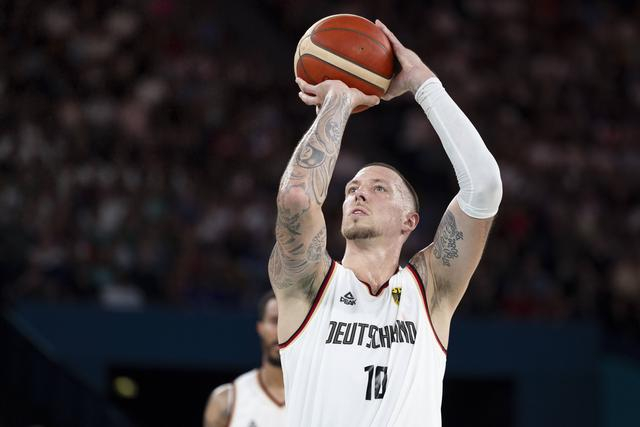 库里谈杜兰特和FMVP争夺战及73胜总决赛次亚军之旅