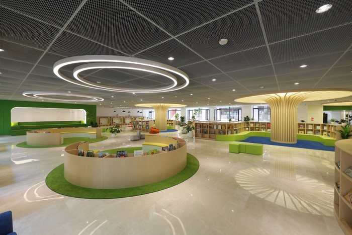 上海宋庆龄学校附属徐汇实验小学图书馆