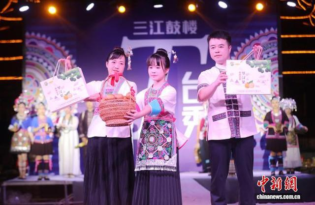 图为活动现场。龚普康 摄
