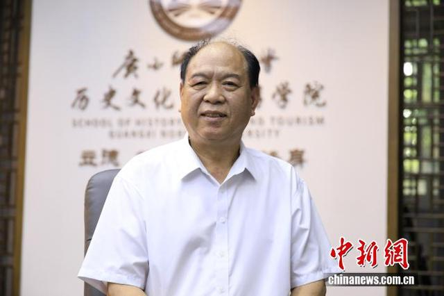 黄振南 。杨宗盛 摄
