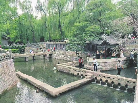 晋祠泉重焕生机，2025年首次实现入夏不断流。（图片来源：山西经济日报）