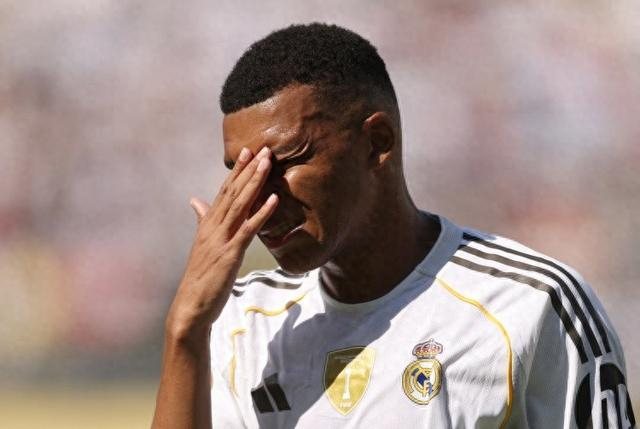 记者新书揭秘！姆巴佩离开巴黎内幕：为重返放弃部分收益