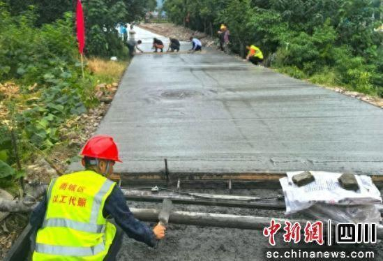 施工现场。雨城融媒 供图
