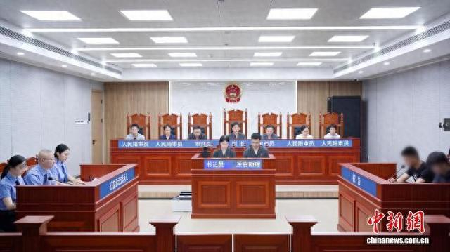 杭州中院对该涉“AI换脸”个人信息保护公益诉讼案件当庭作出一审判决。高源 供图