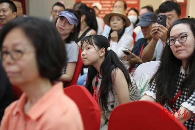 9月6日，北京酷车小镇，讲座现场的观众。中青报·中青网记者 陈剑/摄